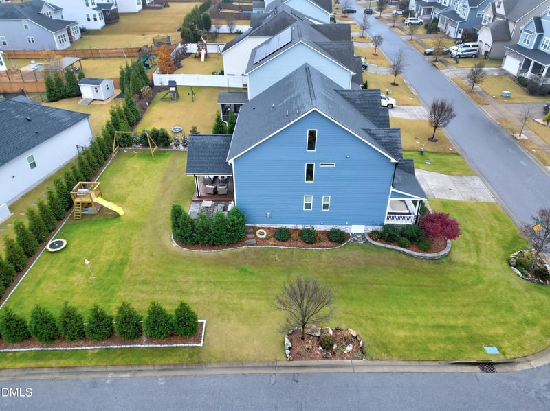 140 Tisbury Dr, Holly Springs, NC 27540