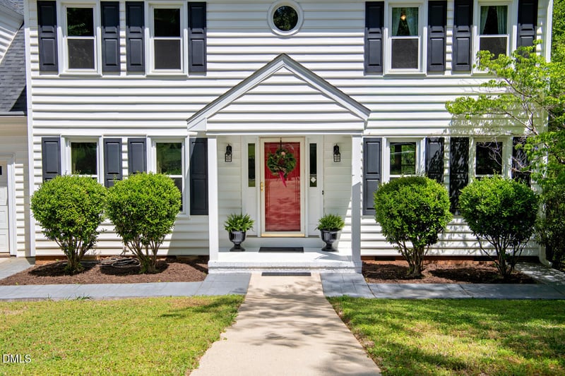140 Trafalgar Ln, Cary, NC 27513