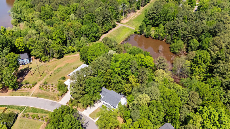 140 Trafalgar Ln, Cary, NC 27513
