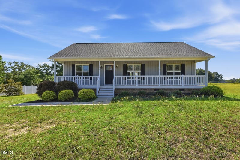 140 Trail Ridge Dr, Benson, NC 27504