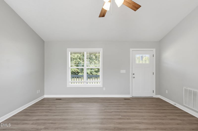 140 Trail Ridge Dr, Benson, NC 27504