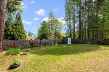 1400 Applethorn Dr, Apex, NC 27502