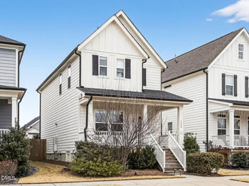 1400 Big Falls Dr, Wendell, NC 27591