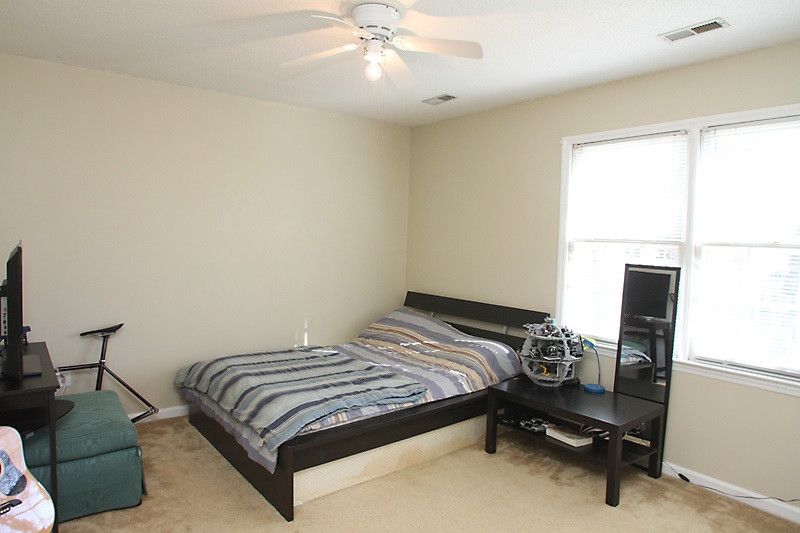 1400 Castalia Dr, Cary, NC 27513