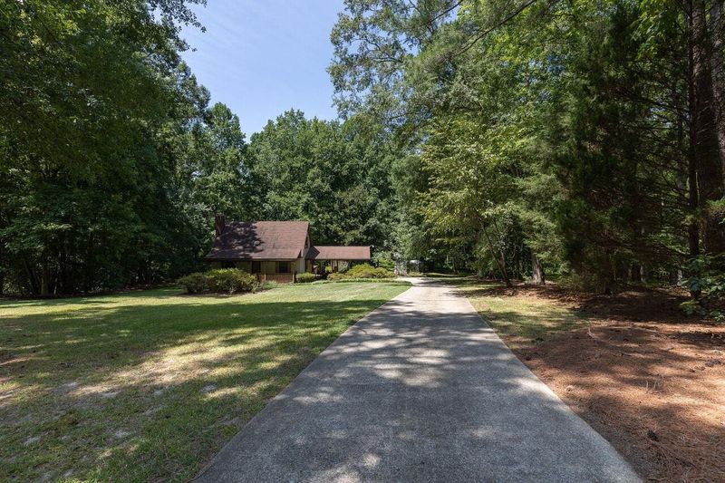 1400 Guffy Dr, Raleigh, NC 27603