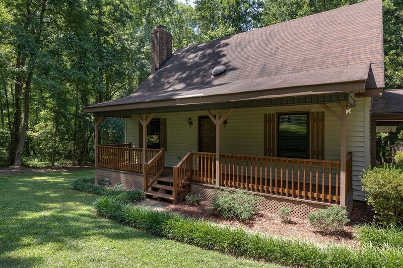 1400 Guffy Dr, Raleigh, NC 27603