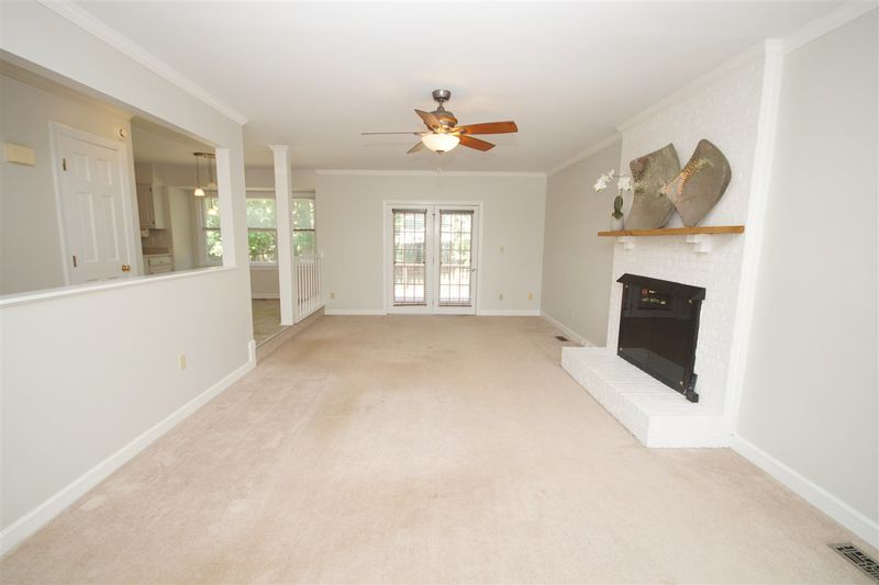 1400 Hillbrow Ln, Raleigh, NC 27615