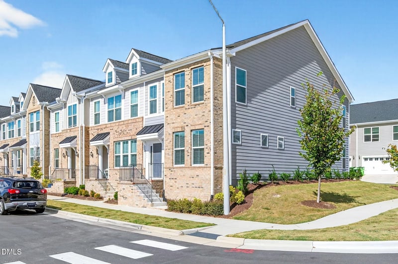 1400 Irving Hill Dr, Knightdale, NC 27545