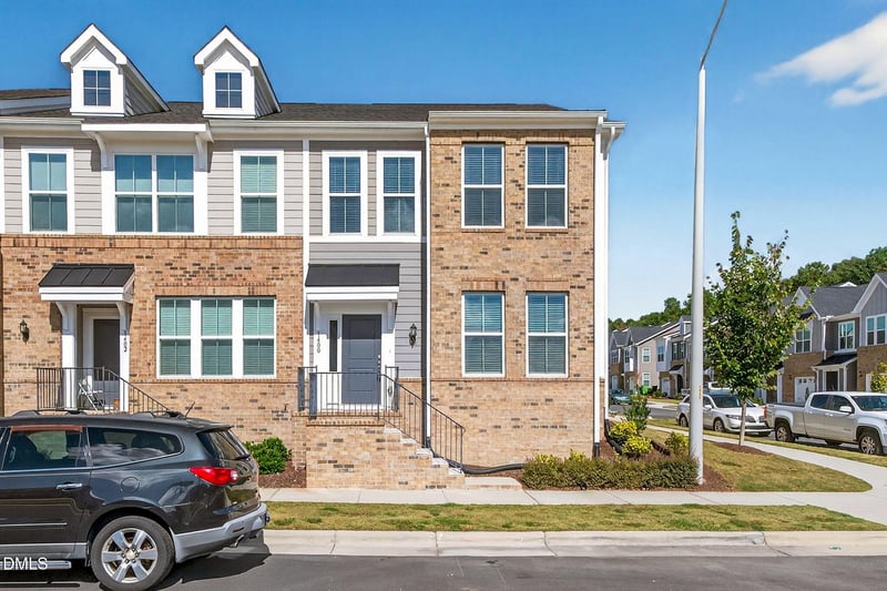 1400 Irving Hill Dr, Knightdale, NC 27545