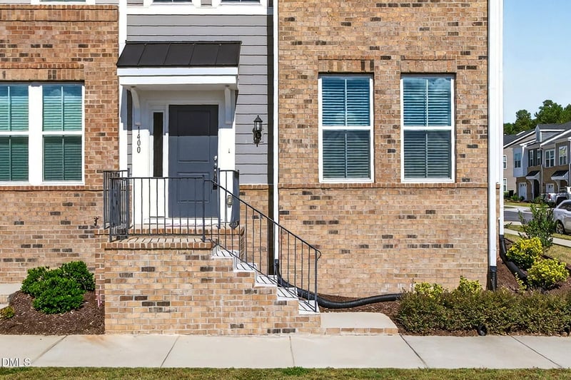 1400 Irving Hill Dr, Knightdale, NC 27545