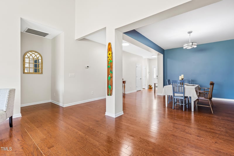 1400 Manley Ct, Fuquay Varina, NC 27526
