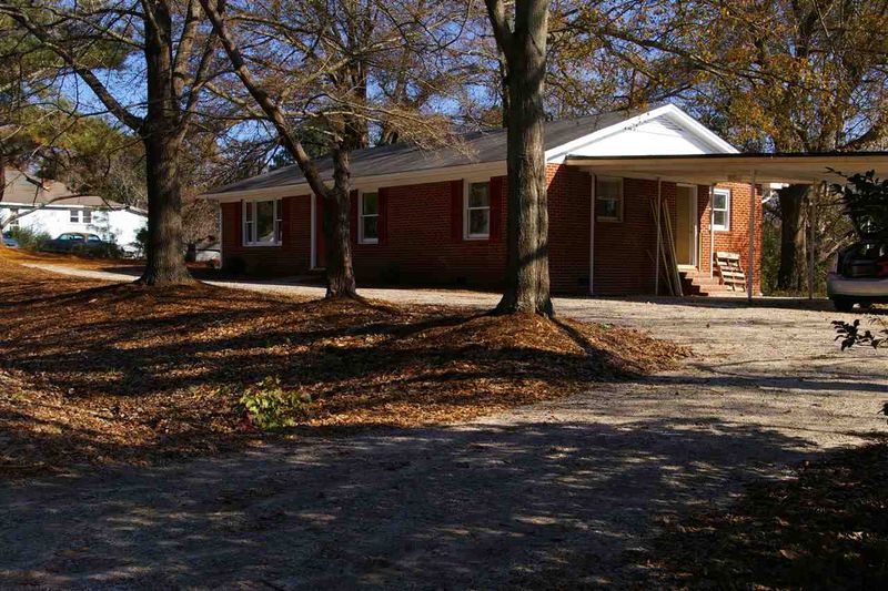 1400 Parks Village Rd, Zebulon, NC 27597