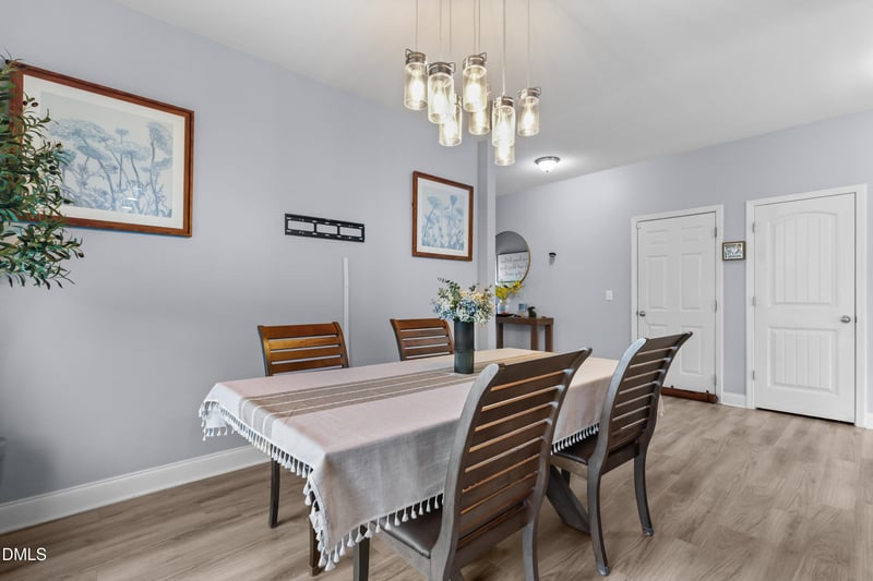 1400 Sage Tree Dr, Zebulon, NC 27597