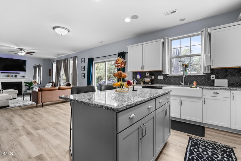 1400 Sage Tree Dr, Zebulon, NC 27597