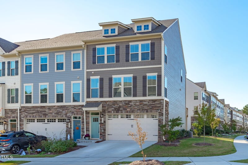 1400 Terminus Ct, Cary, NC 27519