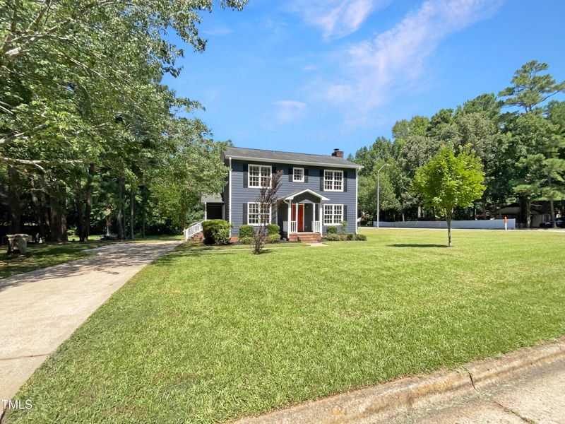 1400 Woods Creek Dr, Garner, NC 27529