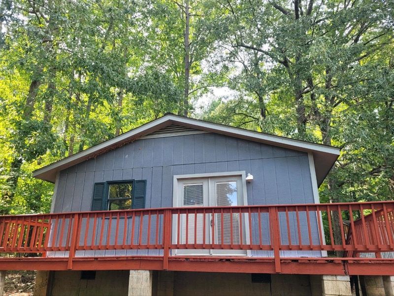 1401 Azalea Dr, Raleigh, NC 27607