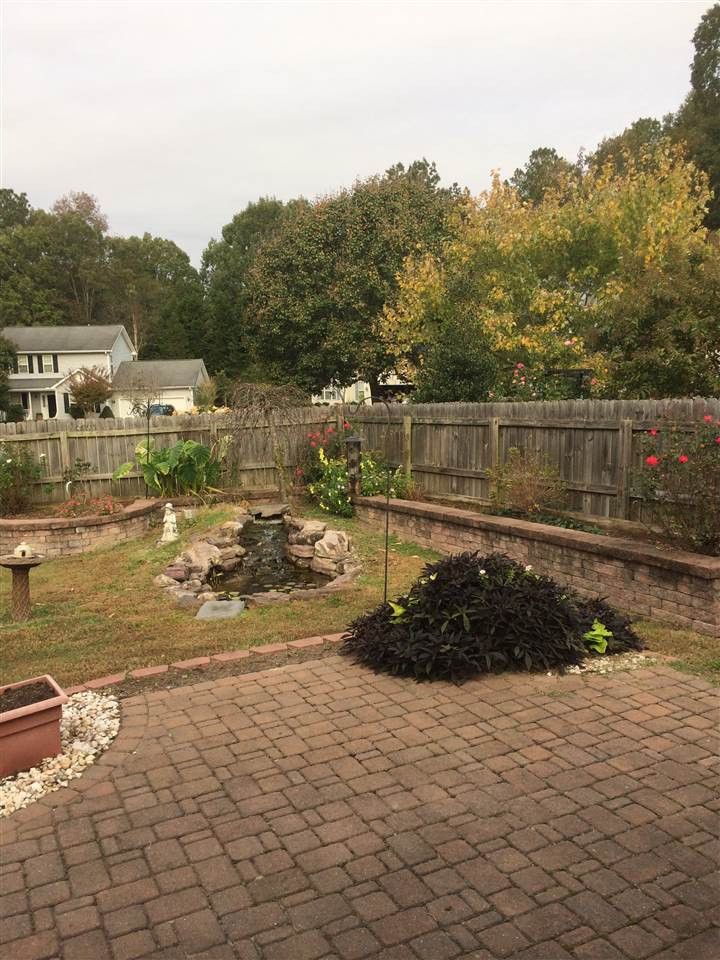 1401 Balfour Downs Cir, Fuquay Varina, NC 27526