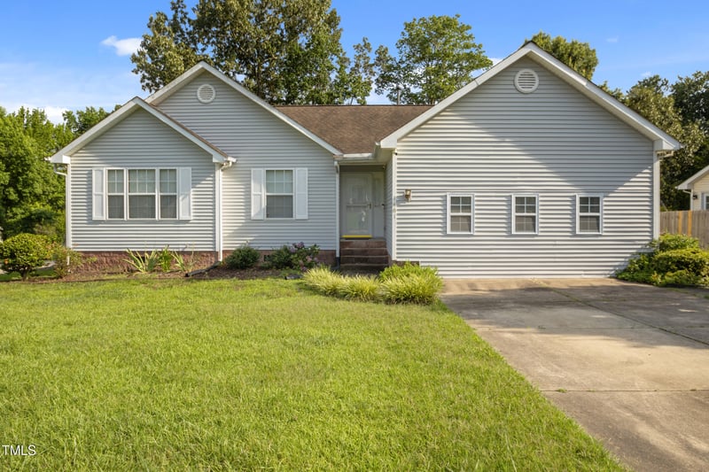 1401 Burchcrest Dr, Garner, NC 27529