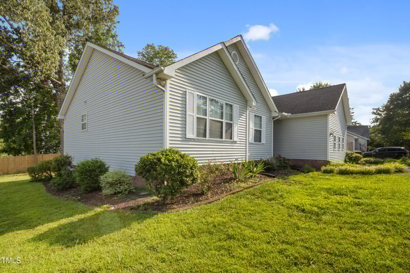 1401 Burchcrest Dr, Garner, NC 27529