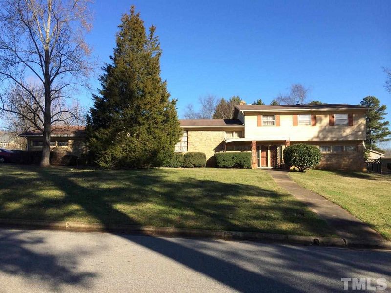 1401 Christmas Ct, Raleigh, NC 27610