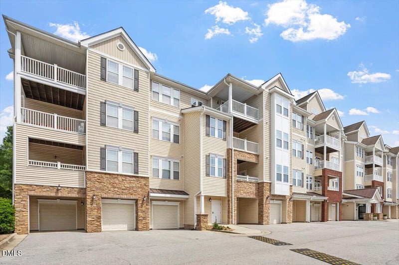 1401 Coopershill Dr #206, Raleigh, NC 27604