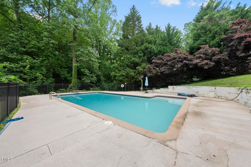 1401 Granada Dr, Raleigh, NC 27612