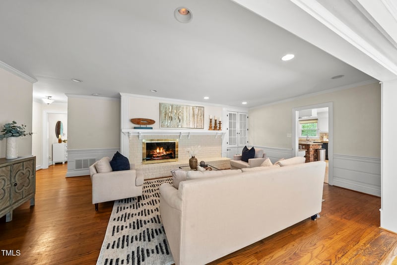1401 Granada Dr, Raleigh, NC 27612