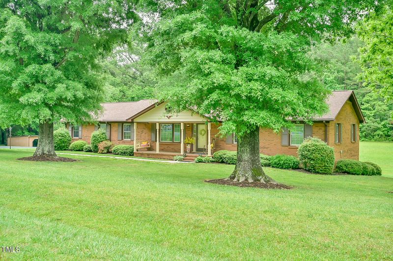 1401 Hatch Rd, Chapel Hill, NC 27516
