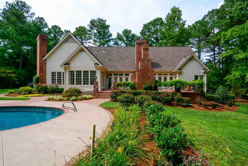 1401 Loniker Dr, Raleigh, NC 27615