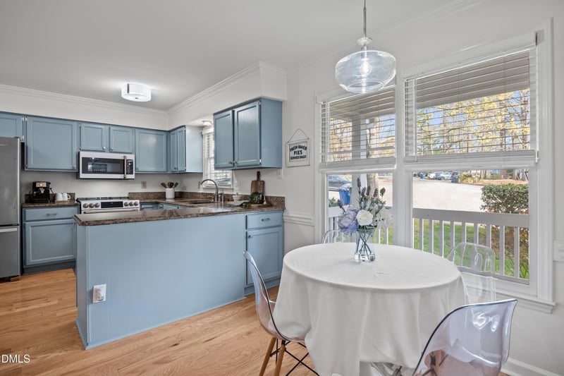 1401 Mapleside Ct, Raleigh, NC 27609
