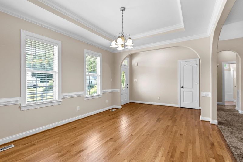1401 Olde Mckenzie Dr, Holly Springs, NC 27540