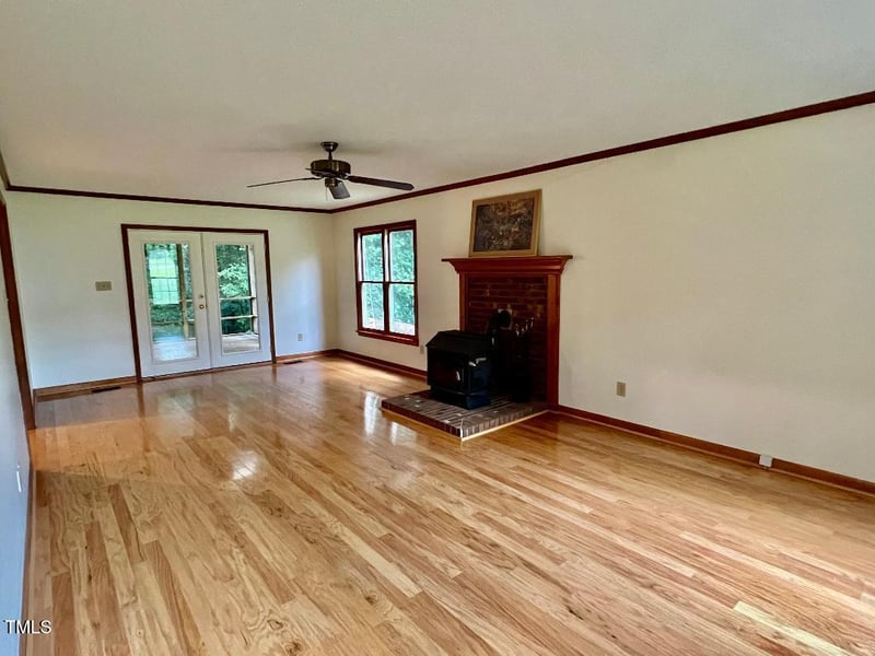 1401 Roy Averette Dr, Raleigh, NC 27603