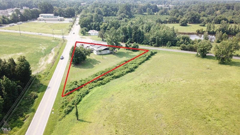 1401 Shepard School Rd, Zebulon, NC 27597