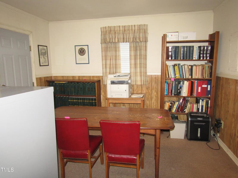 1401 Woodland Ave, Sanford, NC 27330