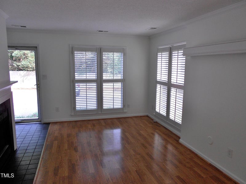 1402 Barton Place Dr, Raleigh, NC 27608