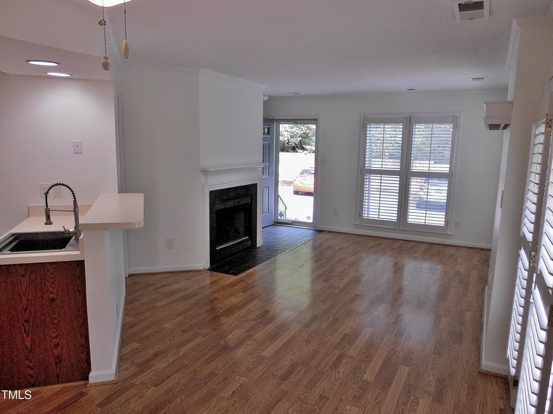1402 Barton Place Dr, Raleigh, NC 27608