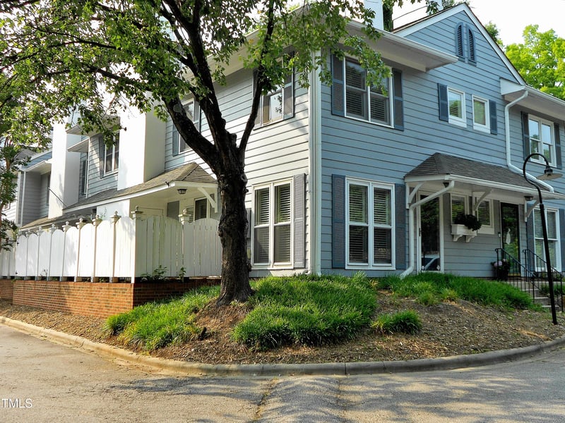 1402 Barton Place Dr, Raleigh, NC 27608