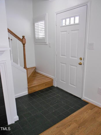 1402 Barton Place Dr, Raleigh, NC 27608