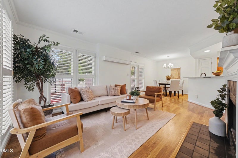 1402 Barton Place Dr, Raleigh, NC 27608
