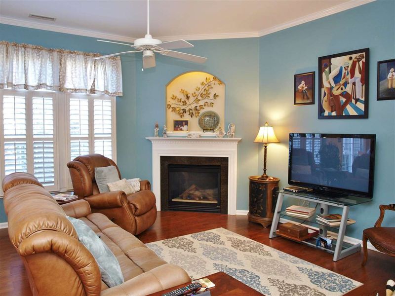1402 Basinger Ct, Raleigh, NC 27612
