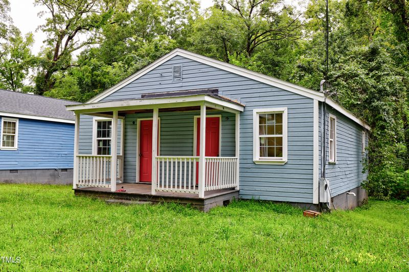 1402 Calvin St, Durham, NC 27701