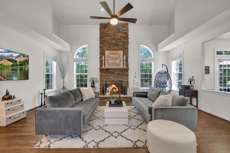 1402 Fairfax Woods Dr, Apex, NC 27502