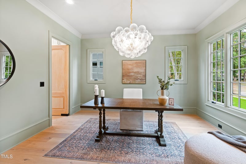 1402 Hunting Ridge Rd, Raleigh, NC 27615