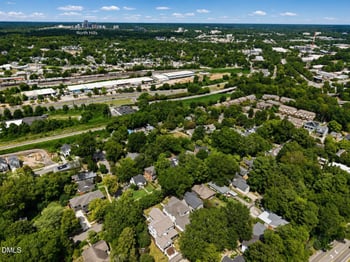 1402 Mordecai Dr, Raleigh, NC 27604