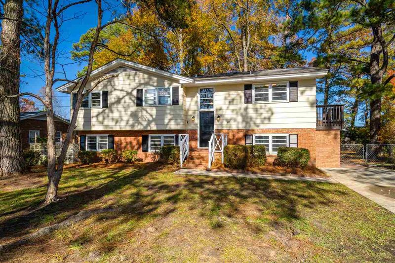 1402 Norene Cir, Garner, NC 27529