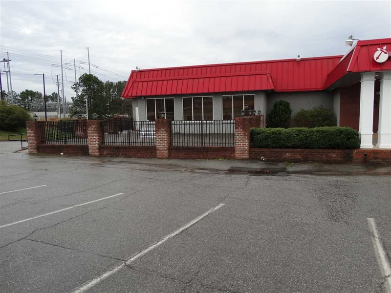 1402 E Williams St, Apex, NC 27539