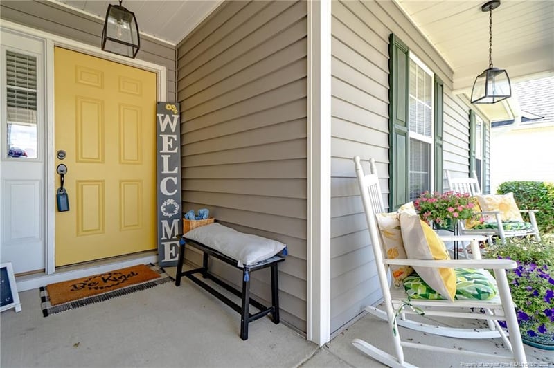 1403 Avoncroft Dr, Fayetteville, NC 28306
