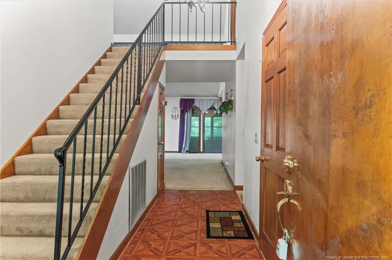 1403 W Carolina Dr, Sanford, NC 27332