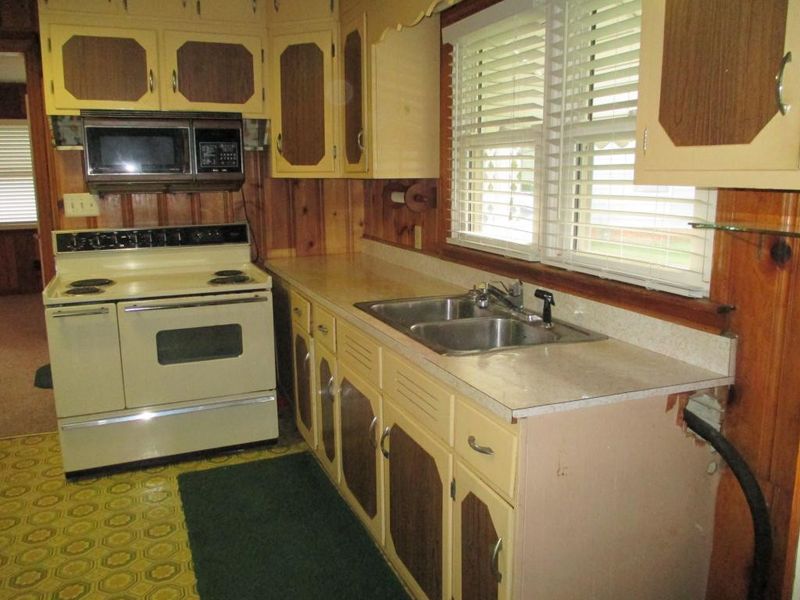 1403 Cleveland Ave, Burlington, NC 27217